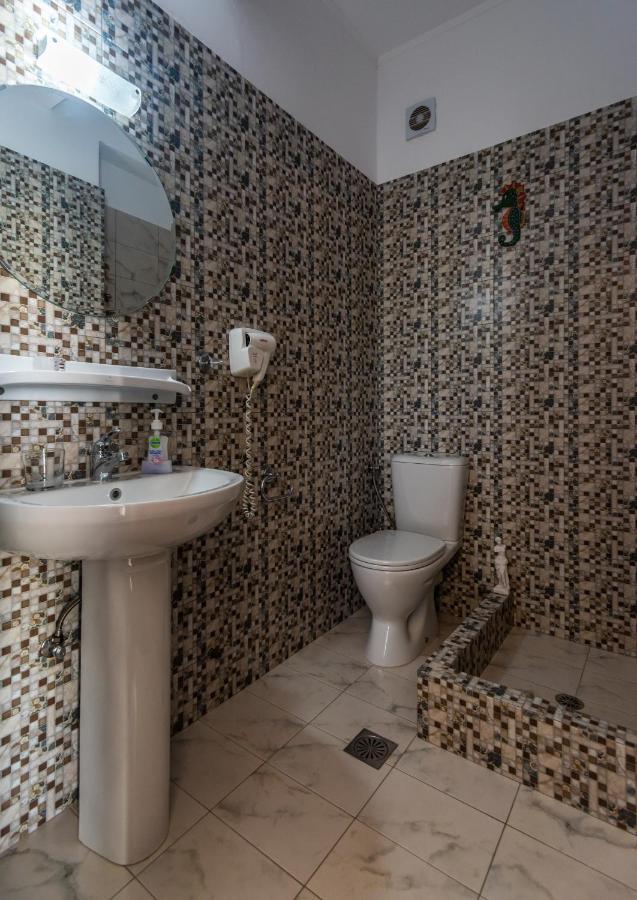 Tzivaeri Studios Zefiria Bagian luar foto